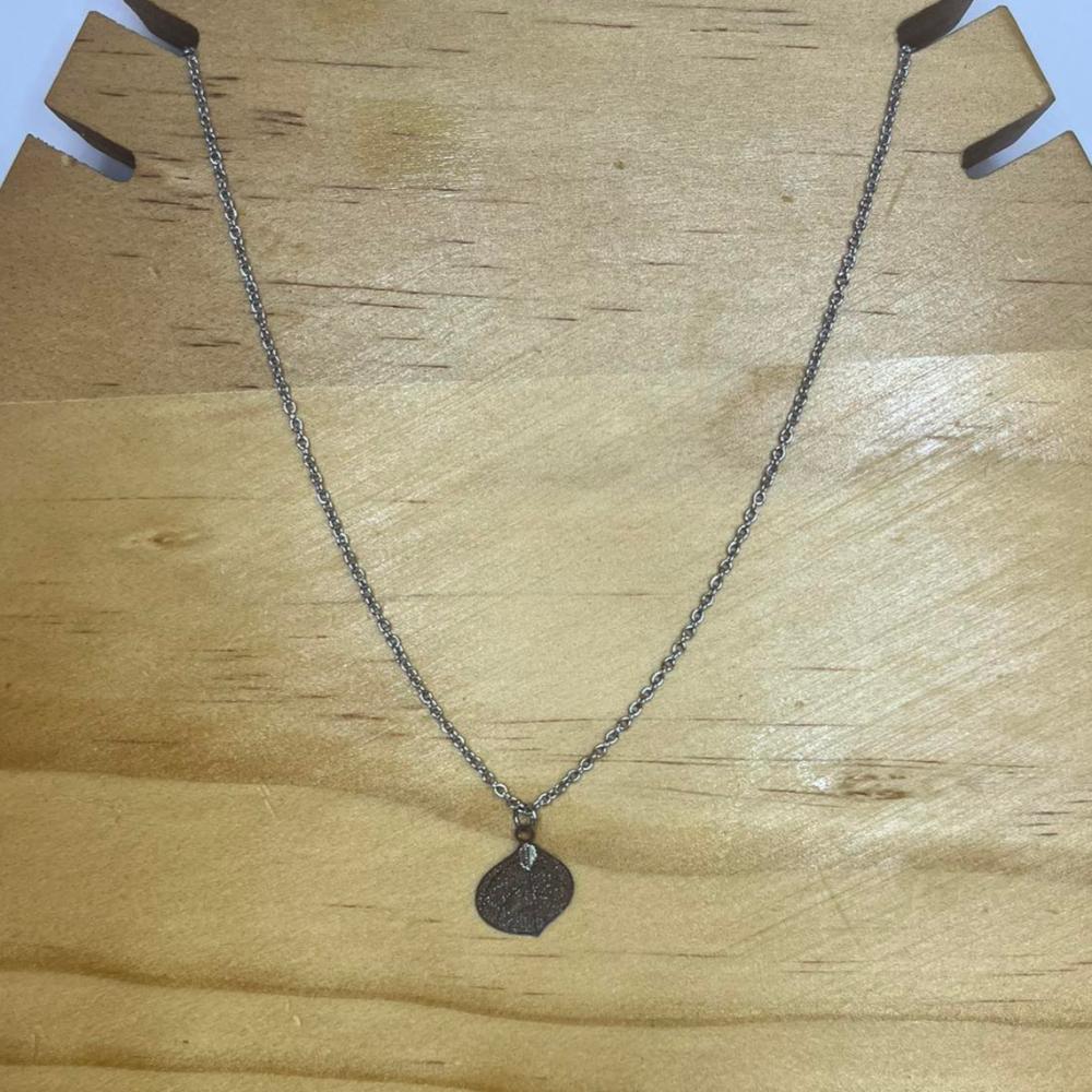 Collier feuille 1