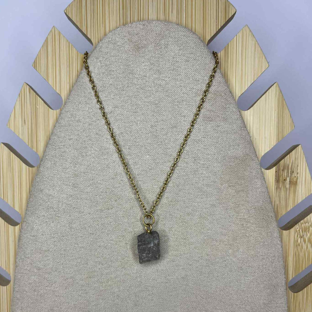 Collier Pierre de naissance brut