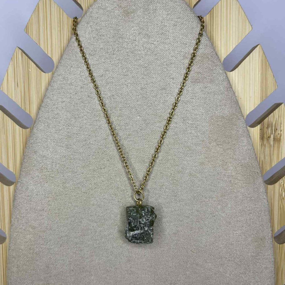 Collier Pierre de naissance brut