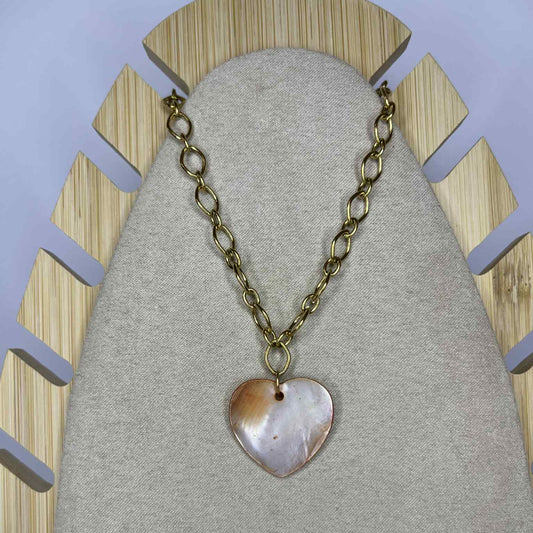 Collier cœur corail nacre